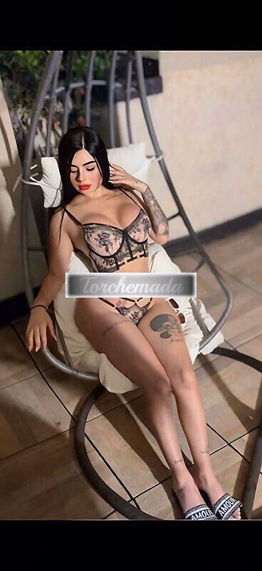 Girl Esplosiva Esibizionista  Milano