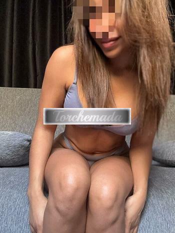 Girl Piccantissima Ragazza  Brindisi