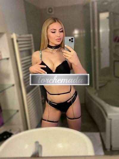 Girl Nina  Ravenna