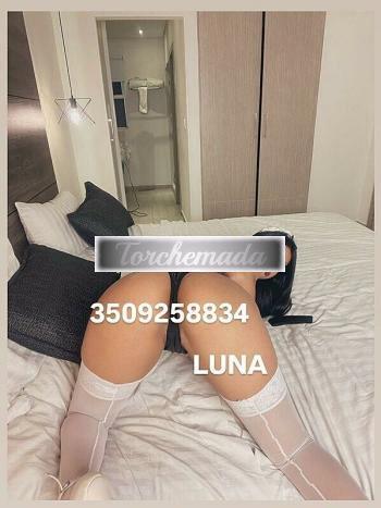 Girl Morena  Roma
