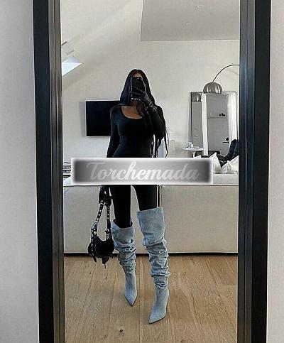 Girl Vogliosa Girl  Latina