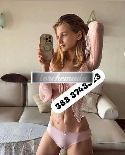 Girl Strepitosa Bambola  Prato