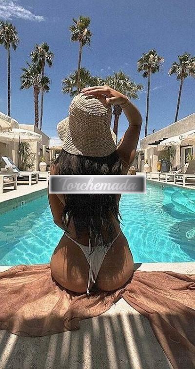 Girl Chanel  Treviso