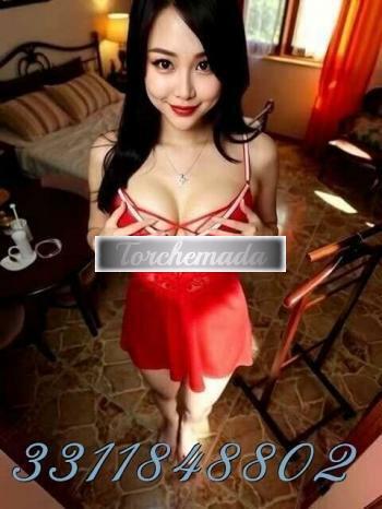 Girl Troietta vogliosa con gli occhi a mandorla  Lecco