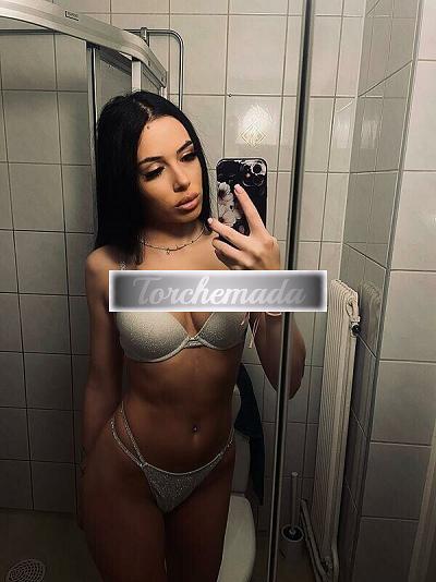 Girl Trasgressiva Ragazza  Bergamo