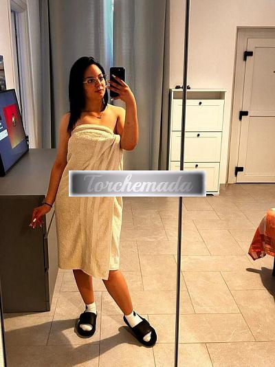 Girl Esplosiva Coinvolgente  Trieste