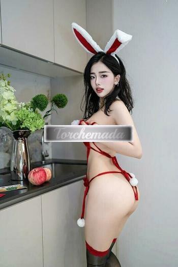 Girl Felina Coinvolgente  Ancona