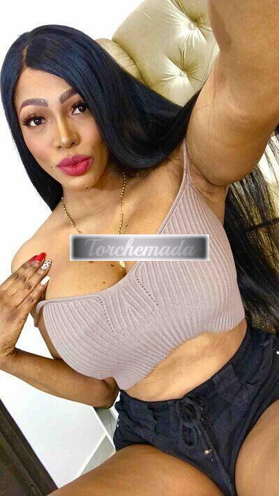 Girl Ramona  Macerata