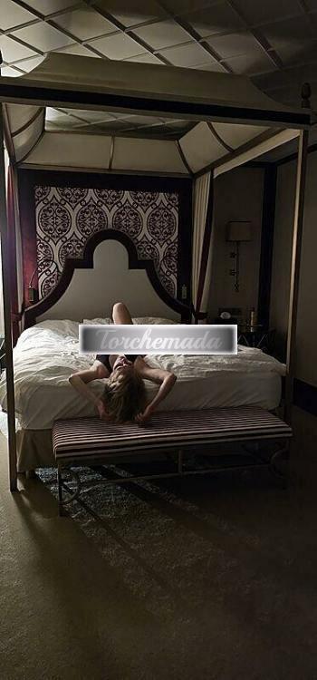 Girl Calda Esibizionista  Ancona