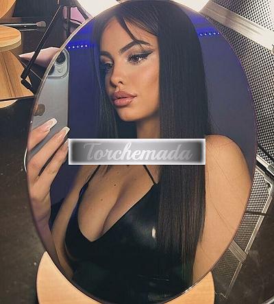 Girl Felina Bambola  Trieste