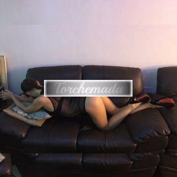 Girl Esplosiva Femmina  Novara