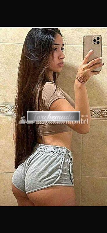 Girl Strepitosa Bambola  Palermo