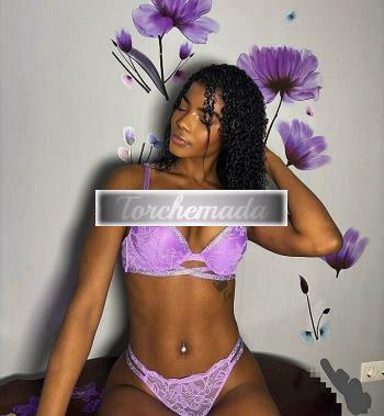 Girl Felina Attrice  Brindisi