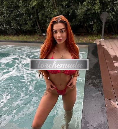 Girl Strepitosa Femmina  Lecce