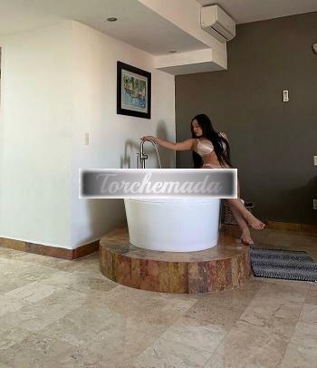 Girl Strepitosa Sensuale  Latina