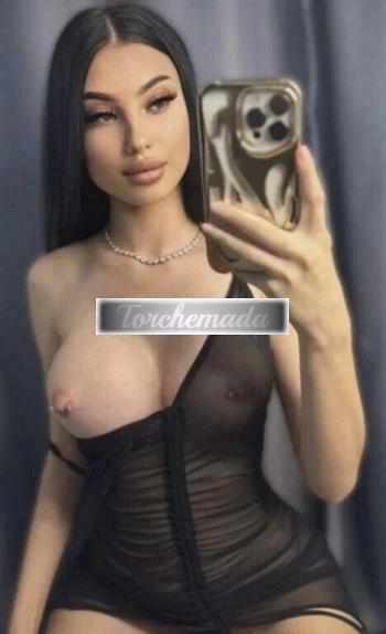 Girl Felina Esibizionista  Asti