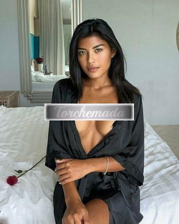 Girl Felina Maestra  Catania