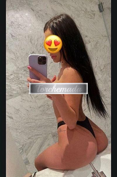 Girl Vogliosa Ragazza  Lucca