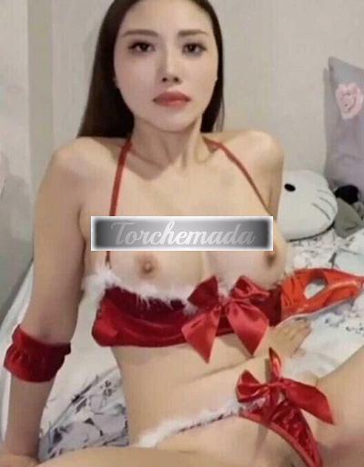 Girl Esotica con gli occhi a mandorla  Taranto