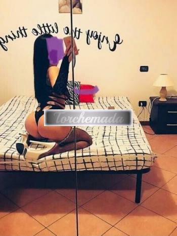 Girl Felina Sirena  Verona