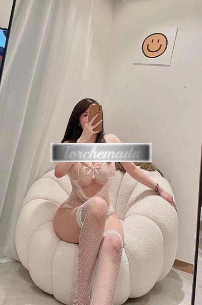 Girl Fiamma Vulcanica Cinese  Aosta