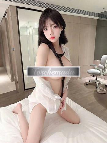Girl Piccantissima Studentessa  Latina
