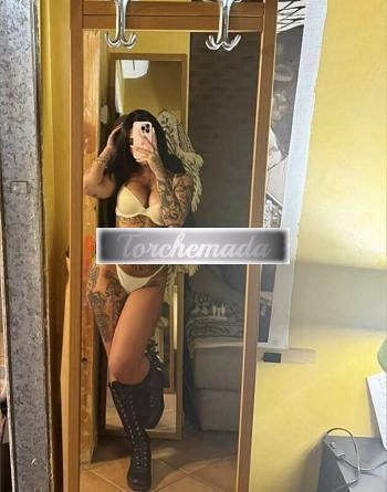 Girl Vogliosa Ragazza  Como