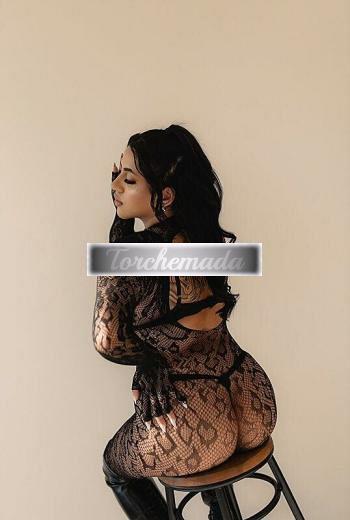 Girl Vogliosa Bambola  Lucca