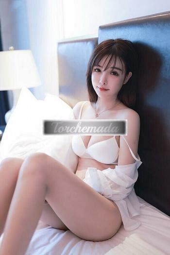 Girl Giovane troietta coreana  Sassari