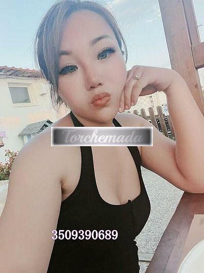 Girl Ragazza asiatica novità  Siena