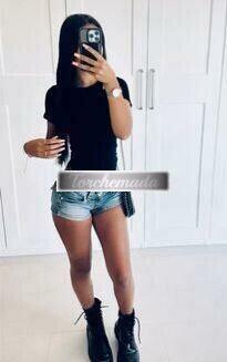 Girl Vogliosa Bambola  Siracusa