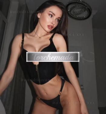 Girl Felina Maestra  Roma