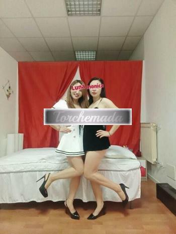 Girl Asiatica birichina  Bergamo