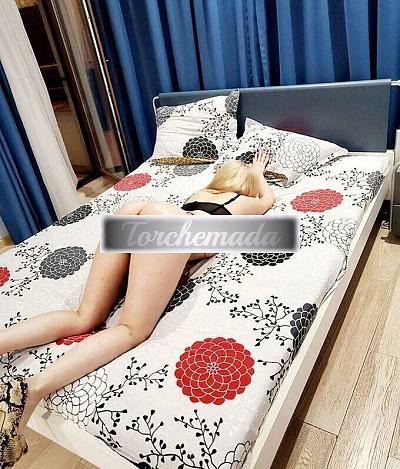 Girl Bocca di Miele  Lecce