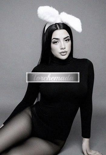 Girl Vogliosa Bambola  Lucca