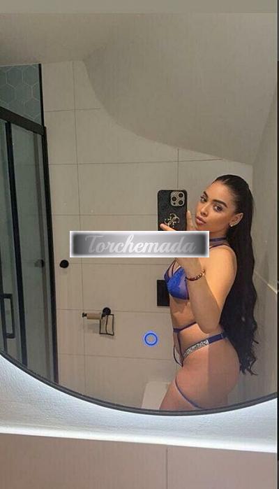 Girl Vulcano di Piacere Infinito  Napoli