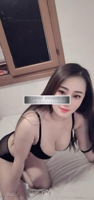 Girl Vittoria  Torino