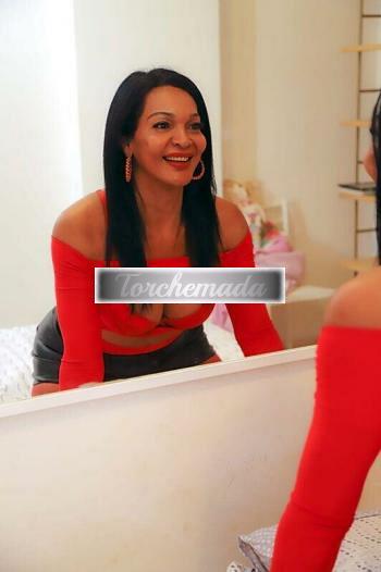 Girl Sharon  Isernia