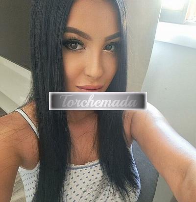 Girl Bellissima Bambola  Bolzano