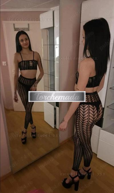 Girl Spettacolare Ragazza  Udine