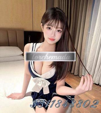 Girl Troietta vogliosa con gli occhi a mandorla  Lecco