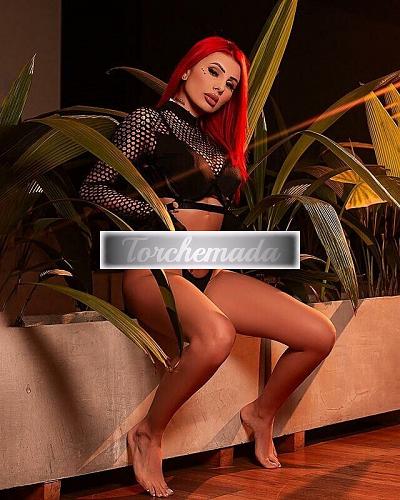 Girl Strepitosa Femmina  Lecce