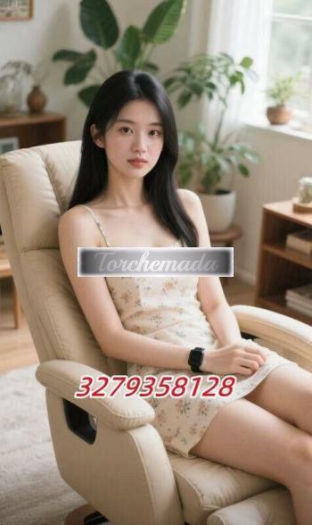 Girl Felina Girl  Modena