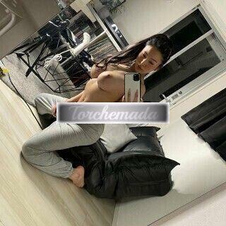 Girl Esplosiva Esibizionista  Roma