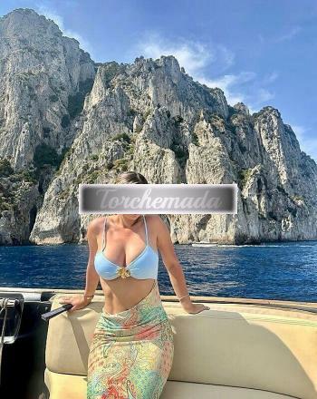 Girl Felina Amabile  Napoli