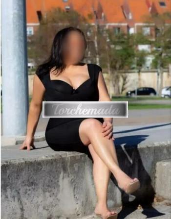 Girl Felina Maestra  Lucca