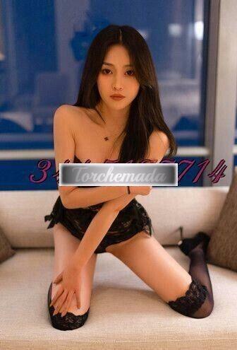 Girl Asiatiche che vogliono prendere cazzi  Pordenone