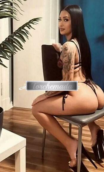 Girl Isabella  Latina