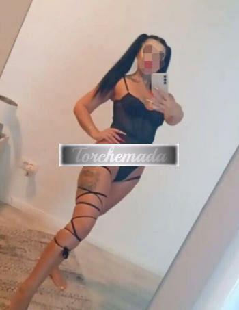 Girl Felina Girl  Ravenna