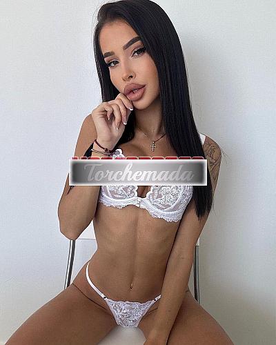 Girl Adellina  Milano